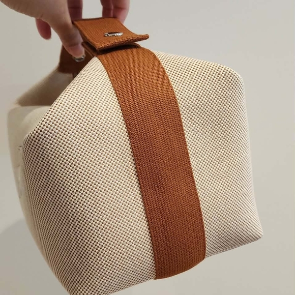 Hermes Beige and Brown Hobo Bag - Picture 2 of 7